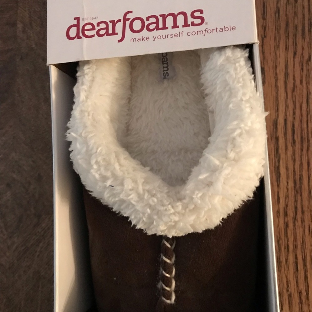 NWT Dearforms Womens Slippers Size L
